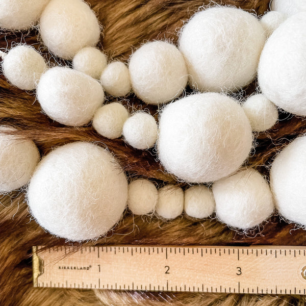 Neutral Multisize Felt Pom Pom Garland